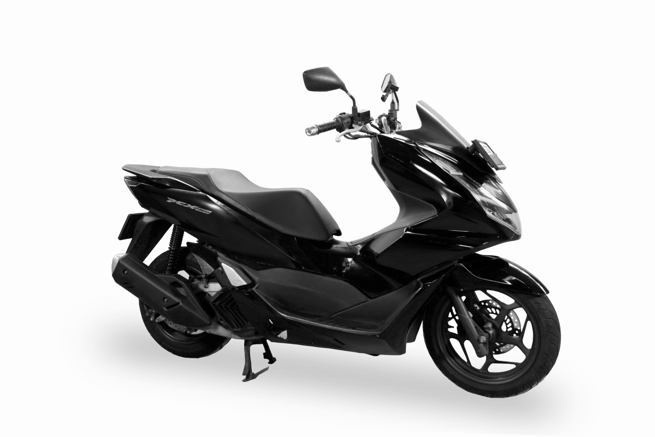 Rent a bike Honda PCX Combi Brake (black)